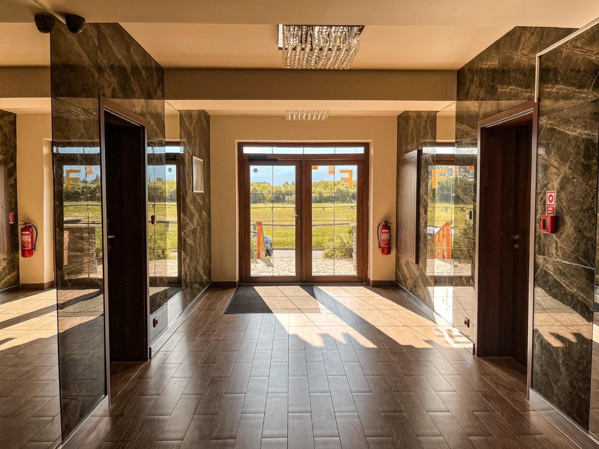 Tri Stity Apartment With Tatra View Terrace Велька-Ломница Экстерьер фото